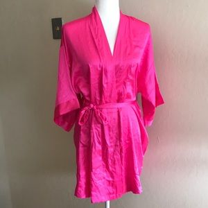 Victoria’s Secret Pink Satin Robe Size S/M